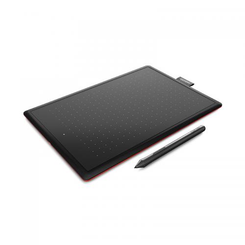 One By Wacom Small (Black-Red)